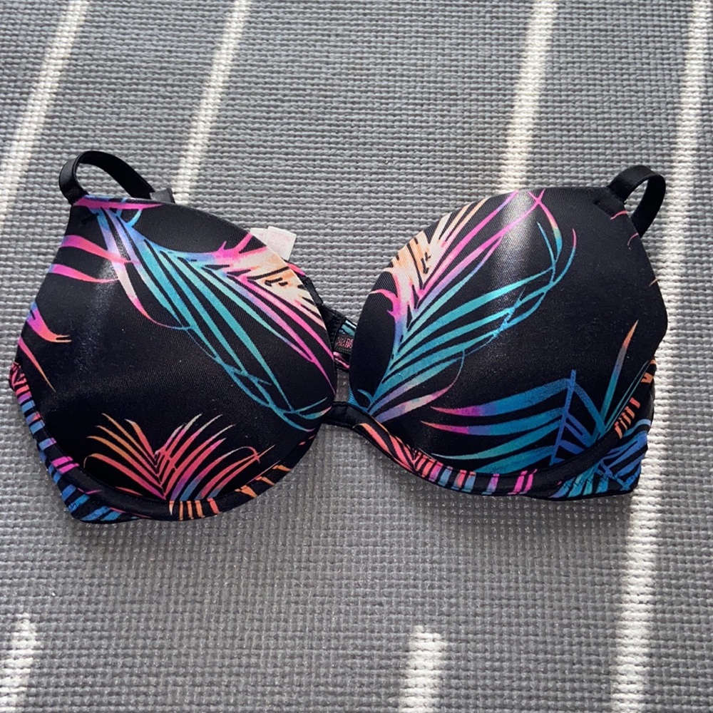 PINK Victoria’s Secret Black Bra